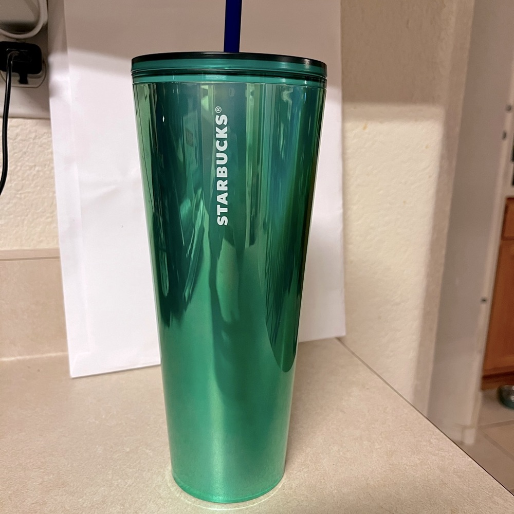 Starbucks Summer 2022 Fame Lime Green Venti Tumbler Cold Cup